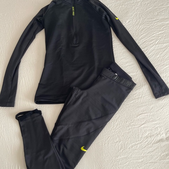 Nike Pro Hyperwarm Woman’s Set - Picture 3 of 4
